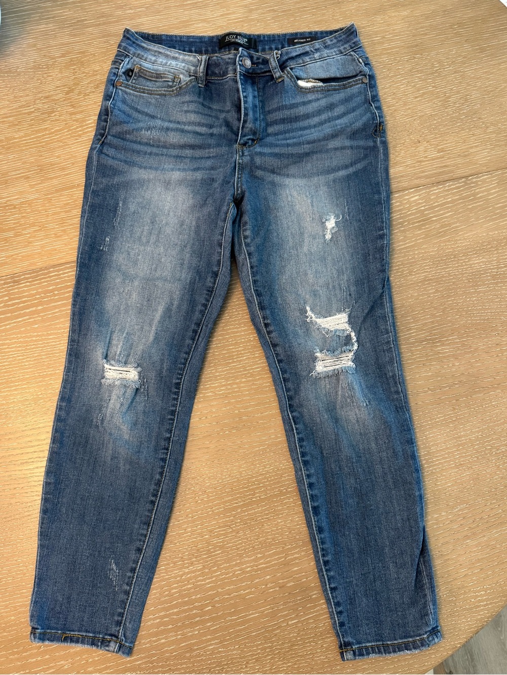 Judy Blue Relaxed Fit Women’s Jeans in Medium Blue Wash